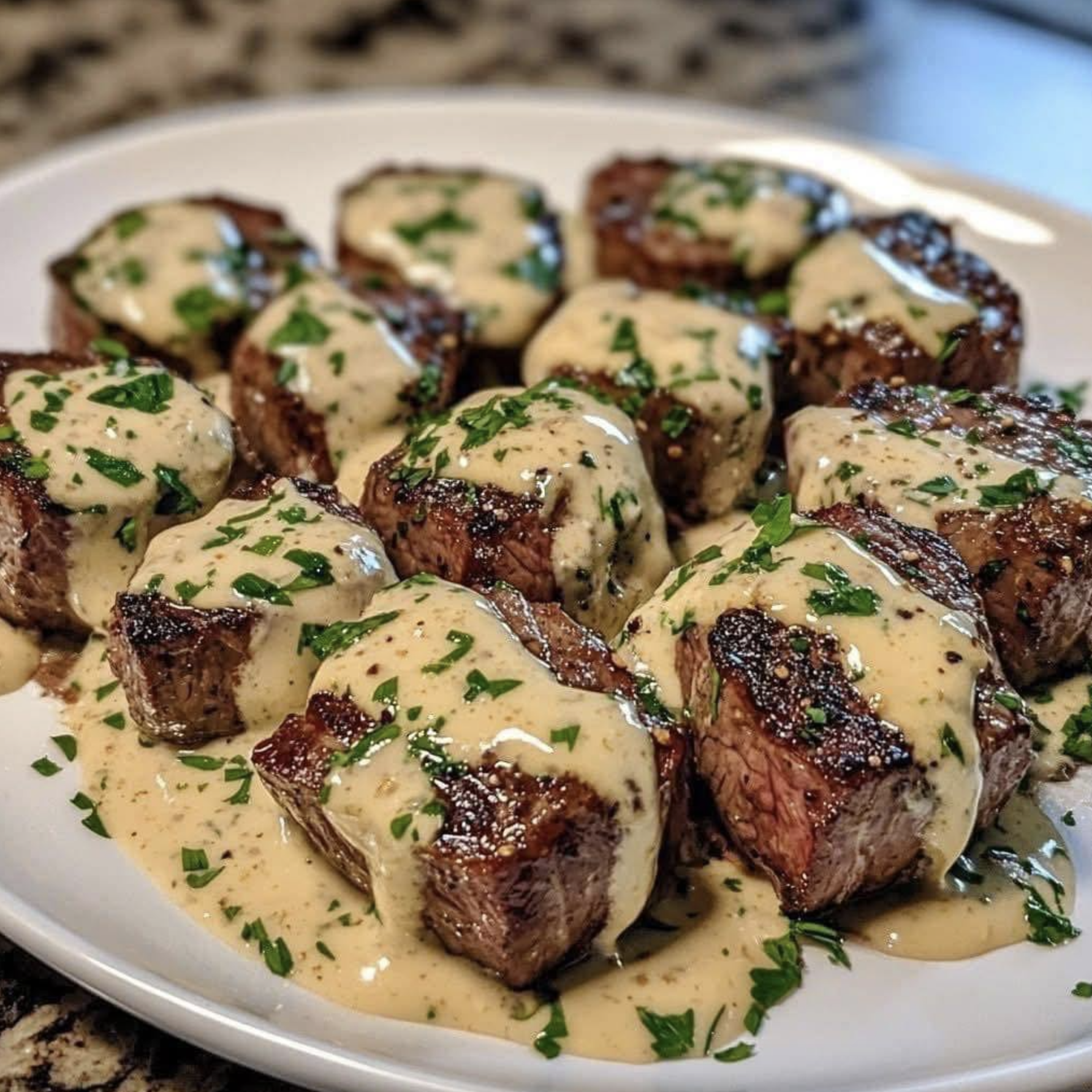 Trocitos de Carne en Salsa